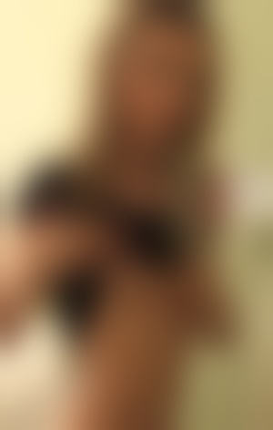 Infirmière transexuel sexy et coquine sur Vitry