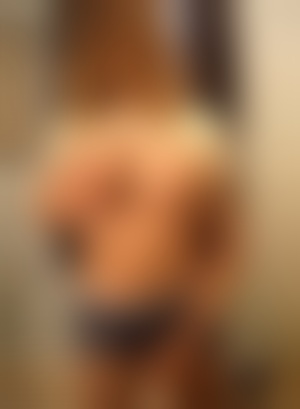 Trans mature nympho a baiser hard à Nantes 44200