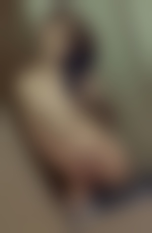 Étudiante festive pour sex party sur Poitiers 86000