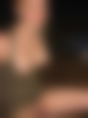 Franconville 95130 : Petite rousse à bite extra féminine