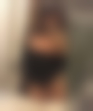 Plantureuse salope t-girl 19 ans à Marseille