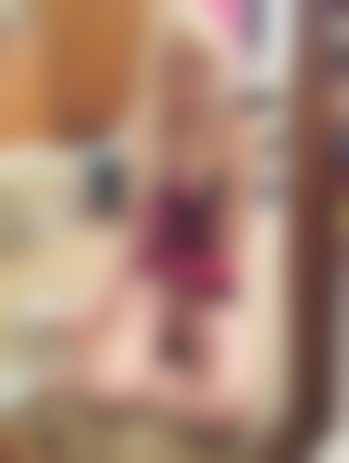 Grenoble (38) : Shemale blonde et mature en Isère