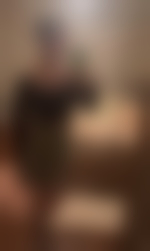 Je m’effeuillerais bien en cam, travestie Olivet 45160