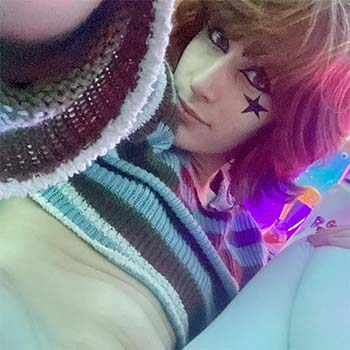 Emo transgenre en cage de chasteté sur Dinard 35